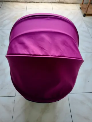 Vari set di passeggini, 10€ ciascuno.