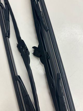 Limpiaparabrisas delantero y trasero S520/520