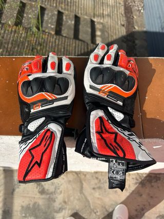 Mono, Botas y Guantes de Moto ARMURE