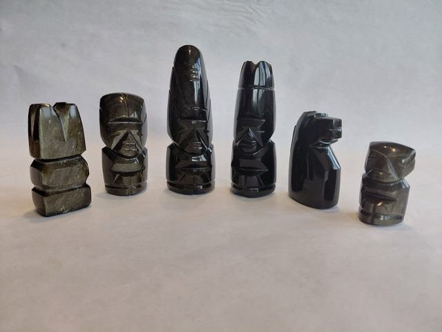 Scacchi di Onice, Ossidiana e Cristallo