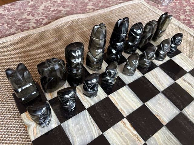 Scacchi di Onice, Ossidiana e Cristallo