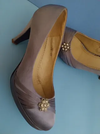 Zapatos de fiesta plateados talla 37