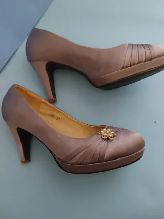 Zapatos de fiesta plateados talla 37