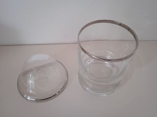 Vaso con coperchio  vetro (1118)