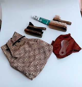 Set lucidascarpe vintage da viaggio