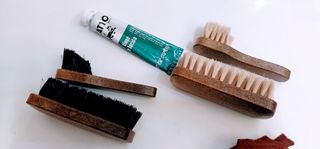 Set lucidascarpe vintage da viaggio