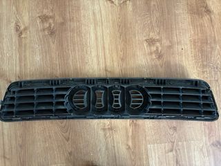 Rejilla Delantera Audi A4 B5