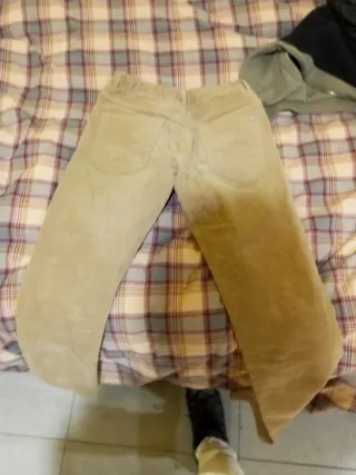 Pantalones de pana beige