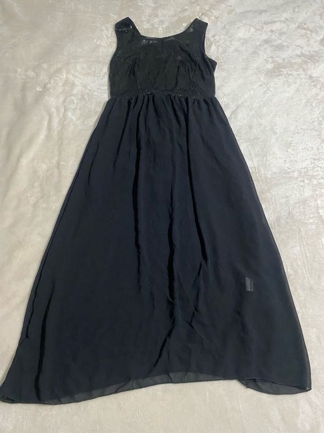 Vestido negro con lentejuelas