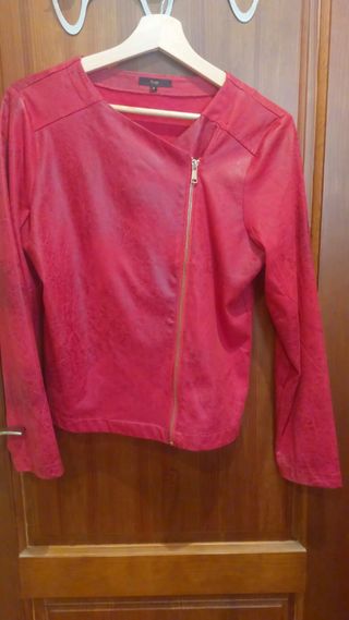 Chaqueta cuero roja mujer