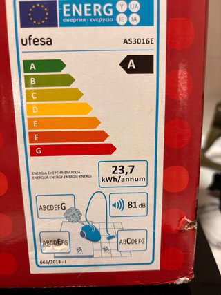 Aspirador Ufesa Selecta sin bolsa