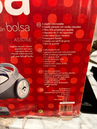 Aspirador Ufesa Selecta sin bolsa