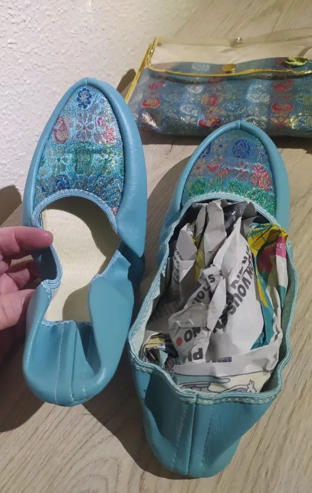 Zapatillas de piel azul y multicolor talla 38