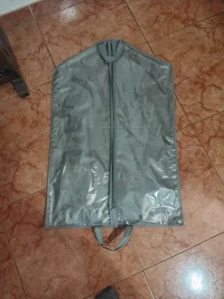 Traje de comunión gris