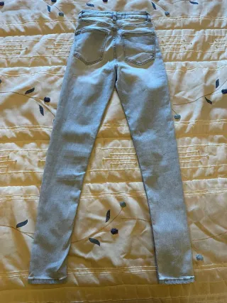 Pantalón vaquero chica azul