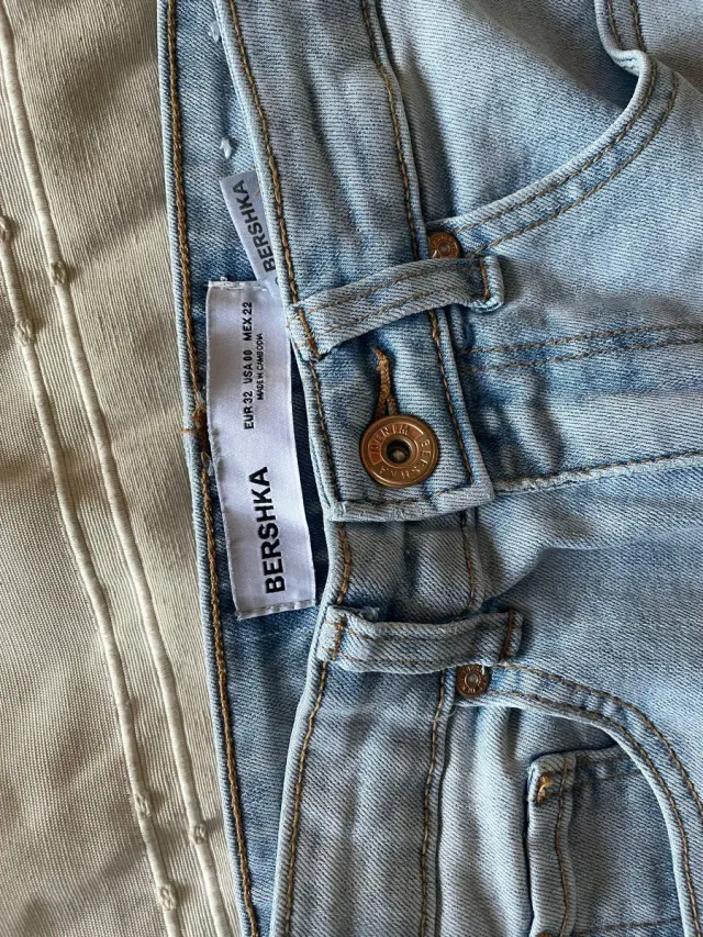 Pantalón vaquero chica azul