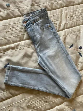 Pantalón vaquero chica azul