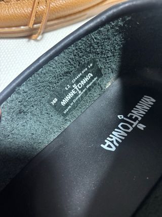 Mocasin Minnetonka Hombre Negro Cuero