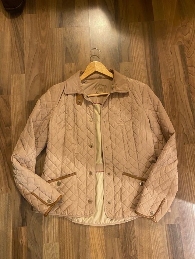Chaqueta acolchada beige