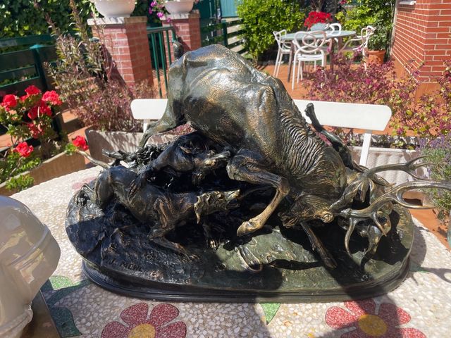 Figura P.J. Mene Bronce.