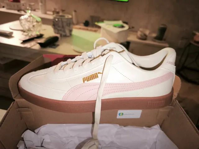 Zapatillas Puma Beige y Rosa