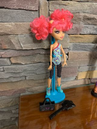 Muñeca Monster High Howleen Wolf