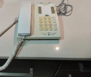 Teléfono Alcatel Vintage Beige. En Hda del Álamo