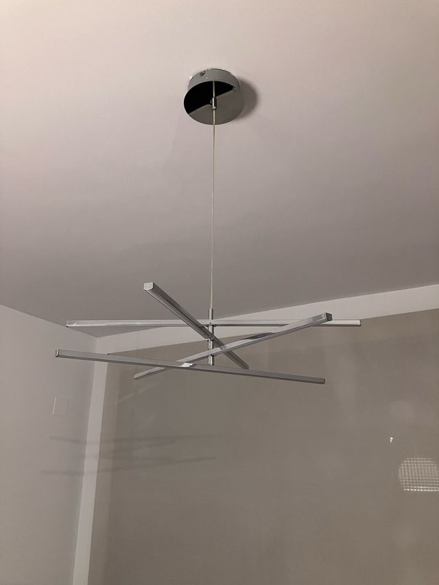 Lámpara de techo moderna plateada