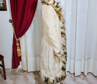 Abrigo largo de pelo beige