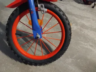 Bicicleta Spiderman 14 con ruedines