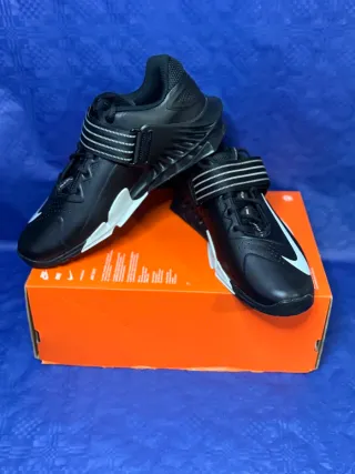 Nike Savaleos Scarpe da Sollevamento Nero