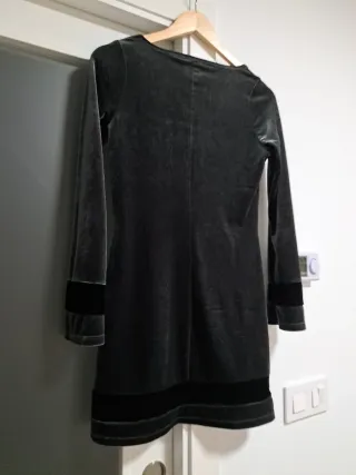 Vestido de terciopelo gris talla M