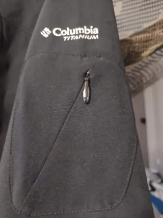 Chaqueta Columbia Titanium Negra