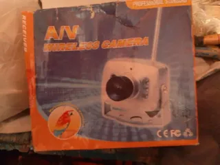 Telecamera WiFi con accessori poco trattabile