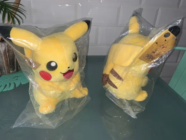 Peluche Pokémon - Pikachu 24cm