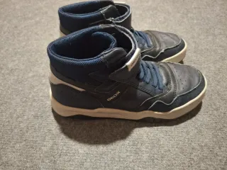 Zapatillas Geox niño azul y blanco