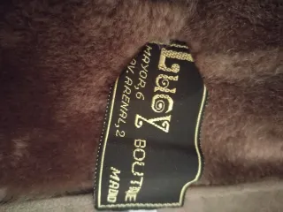 Abrigo largo antelina con cuello pelo