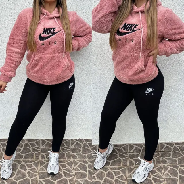 Conjunto Nike Mujer Pink y Negro