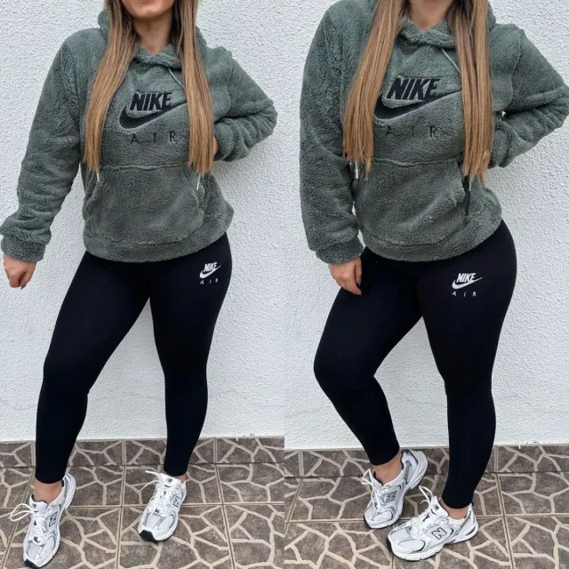 Conjunto Nike Mujer Pink y Negro