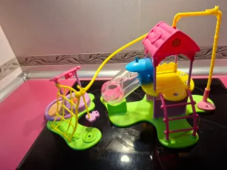 Súper Parque de juegos Pinypon.