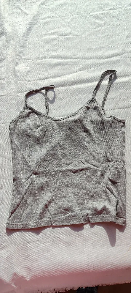 Camiseta negra con texto IT COULD BE WORSE