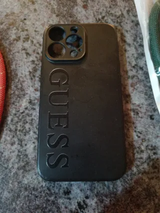 Funda iPhone 13 Pro Guess Negra