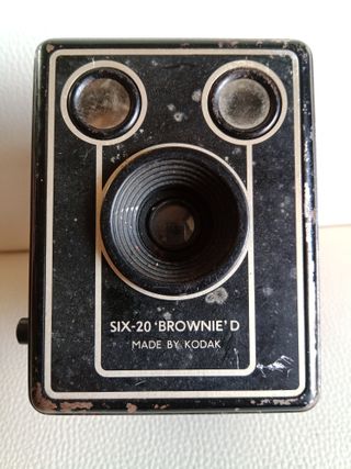Cámara Kodak Six-20 Brownie'd Vintage