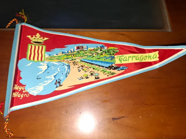 Banderín ciudad de España pintado a mano,precio ud