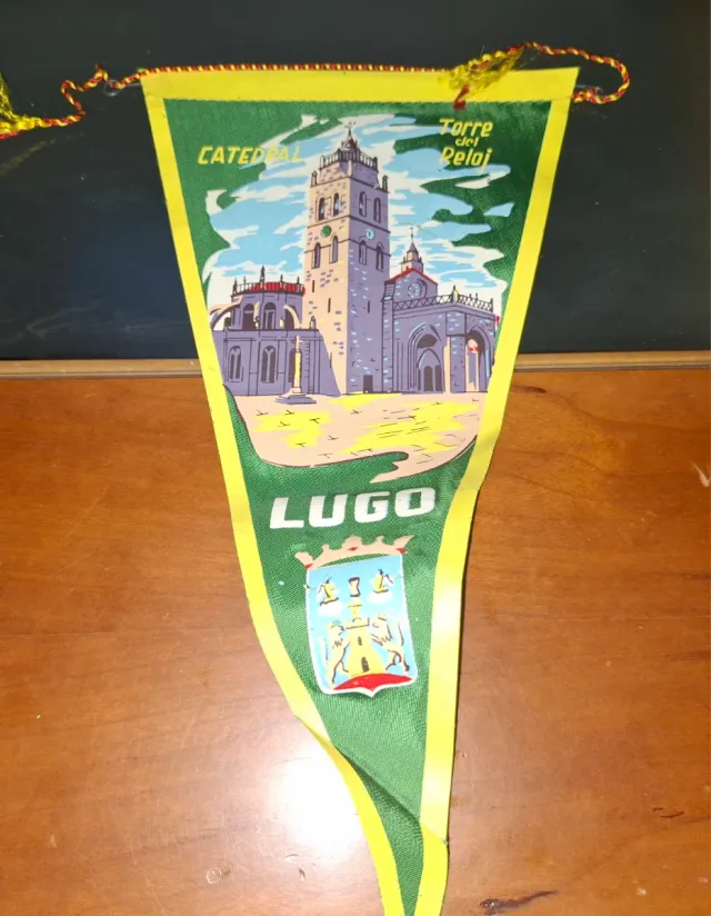 Banderín ciudad de España pintado a mano,precio ud