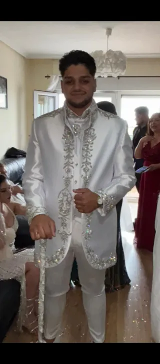 Traje de Novio gitano  Blanco y Plateado
