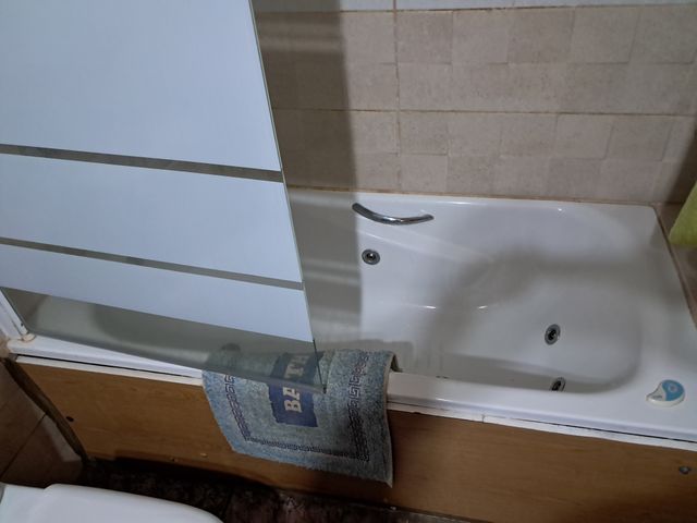 Bañera Hidromasaje Acrílico y Cristal