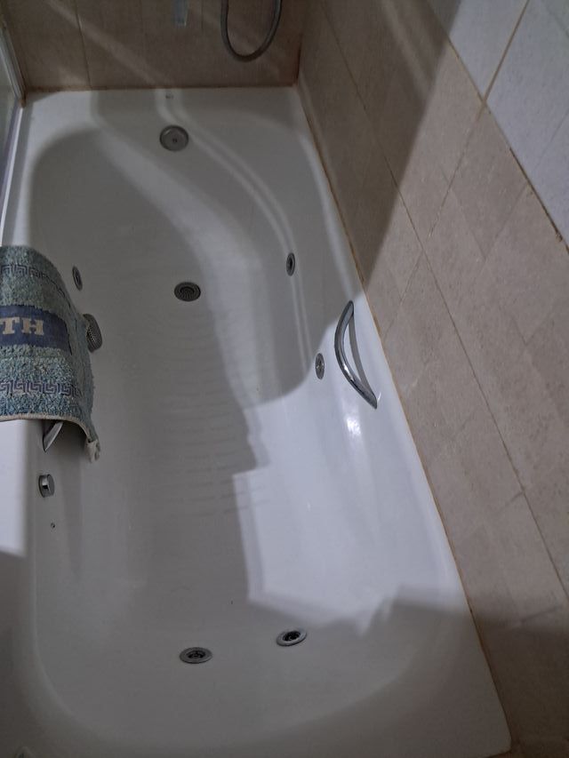 Bañera Hidromasaje Acrílico y Cristal