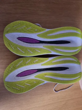 New Balance Fuelcell talla 44