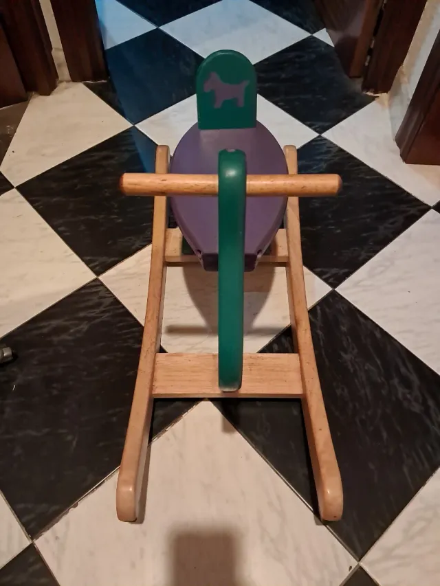 Cavalino di legno laccato